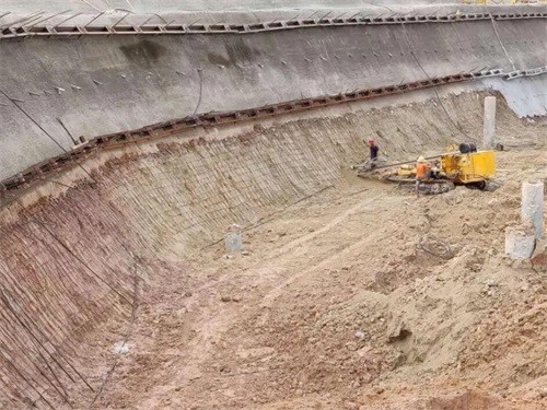 轮台基坑边坡加固